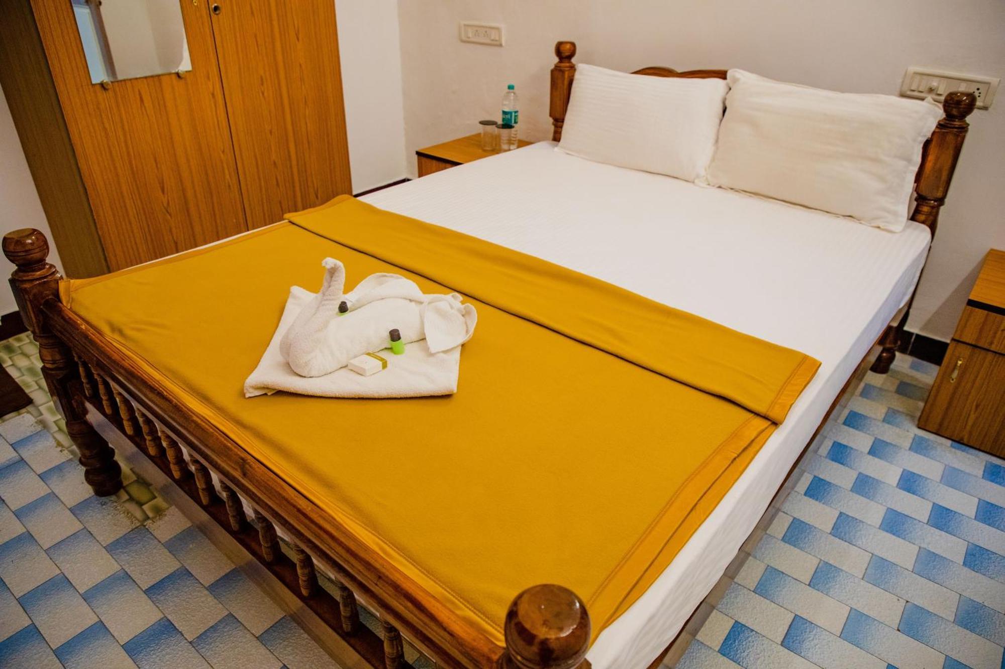 Maison Blanche Near Rock Beach Hotel Pondicherry Ngoại thất bức ảnh