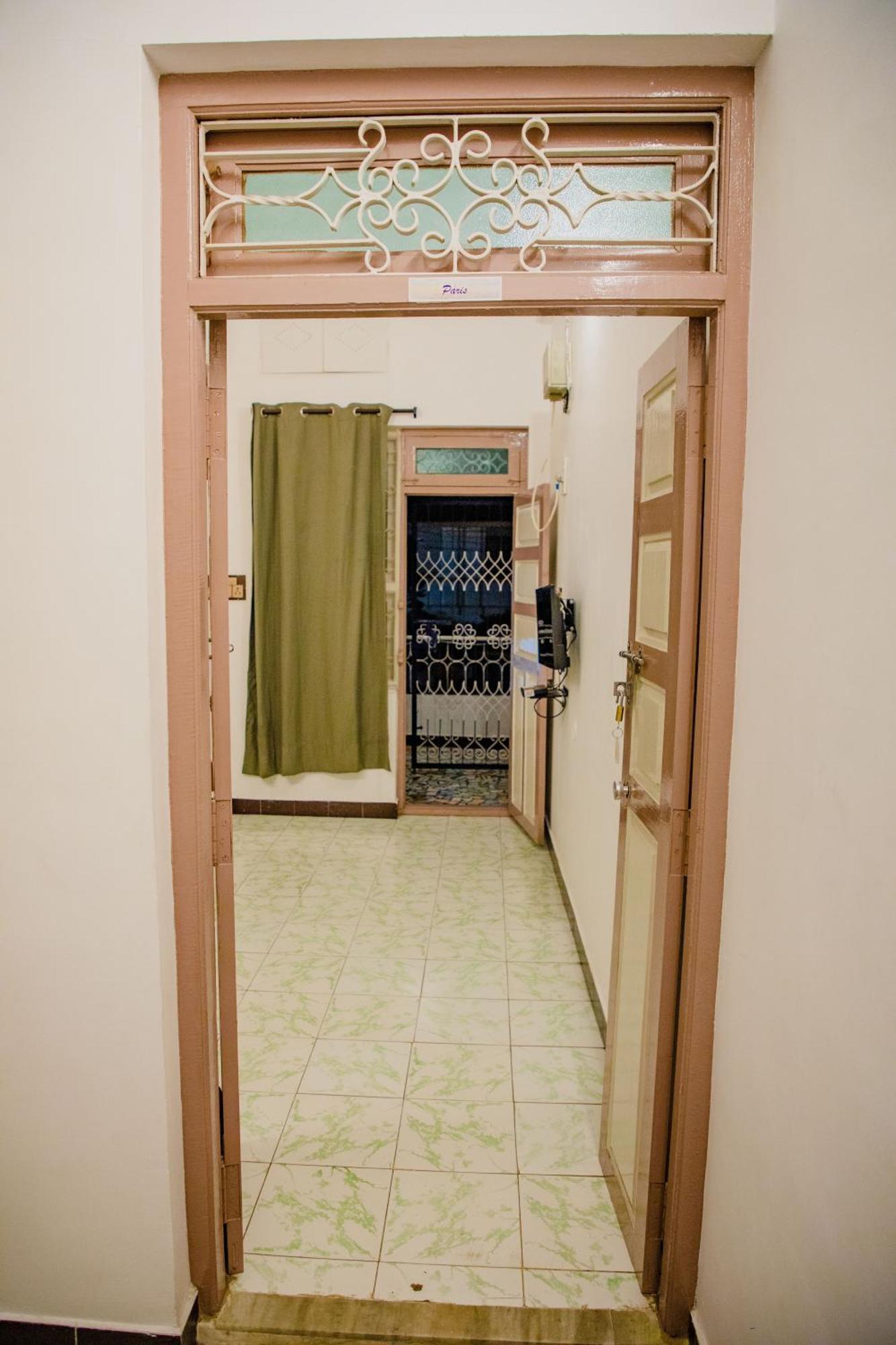 Maison Blanche Near Rock Beach Hotel Pondicherry Ngoại thất bức ảnh