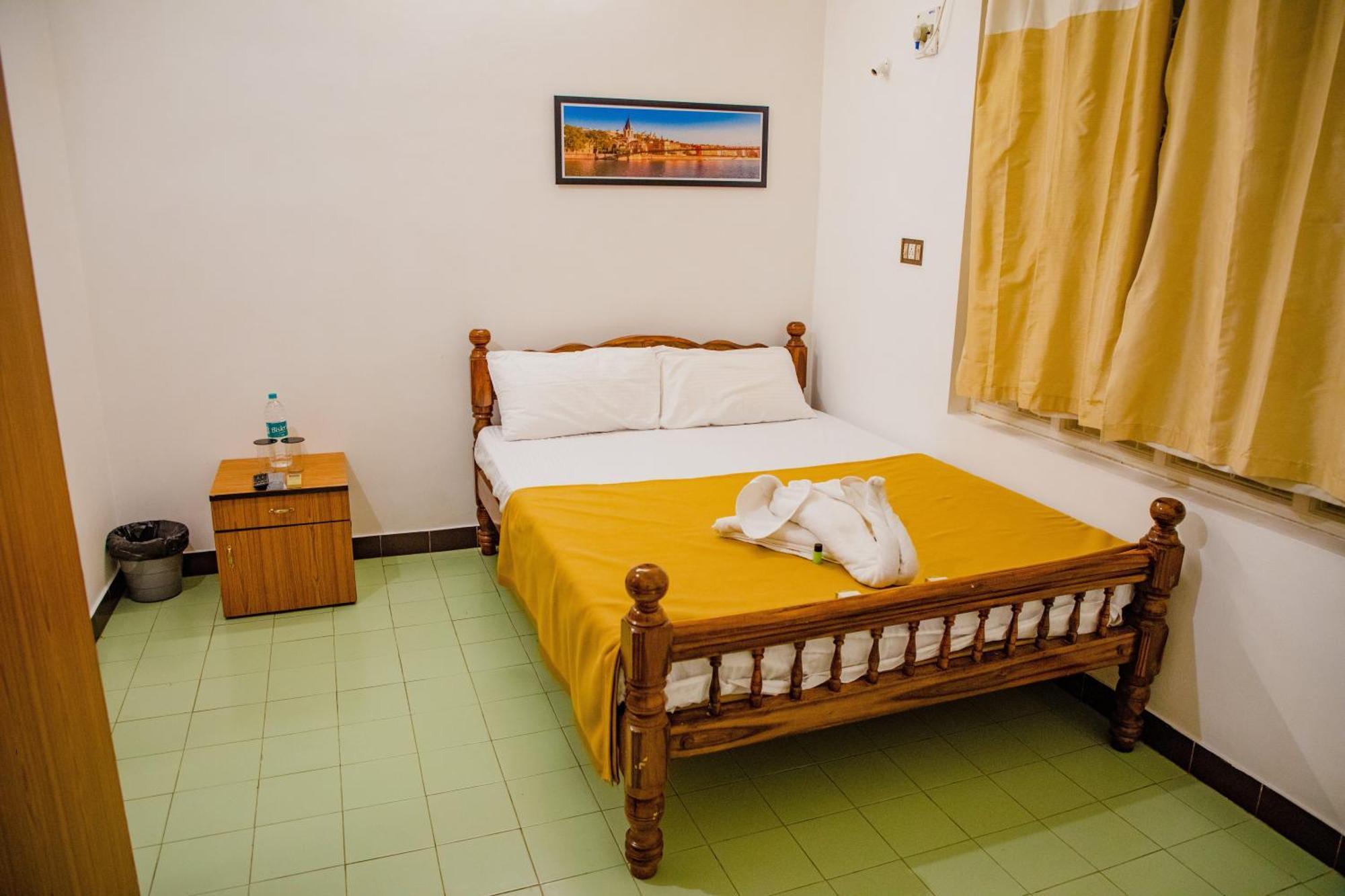 Maison Blanche Near Rock Beach Hotel Pondicherry Ngoại thất bức ảnh
