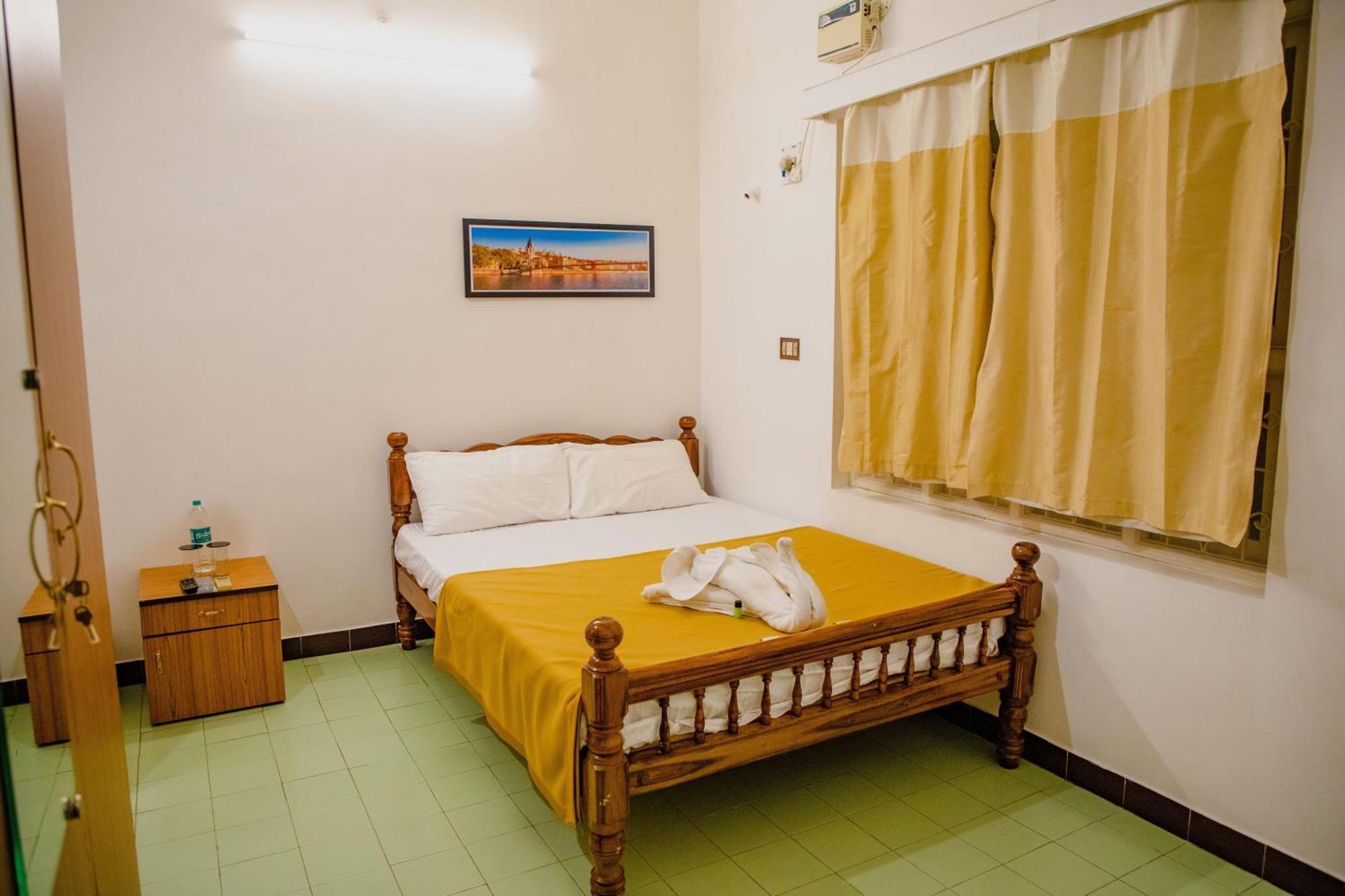 Maison Blanche Near Rock Beach Hotel Pondicherry Ngoại thất bức ảnh