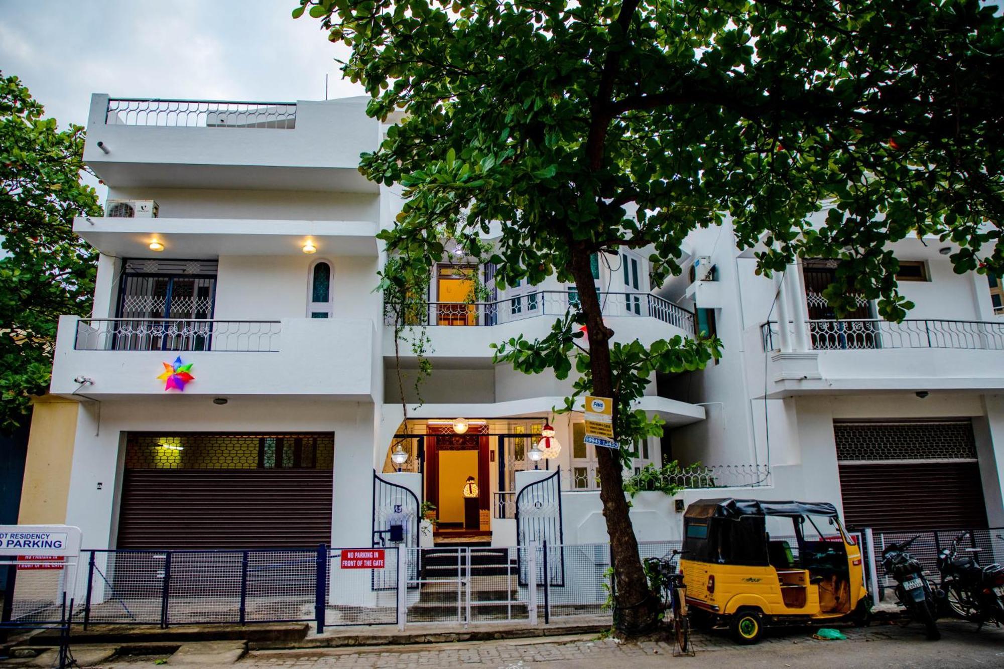 Maison Blanche Near Rock Beach Hotel Pondicherry Ngoại thất bức ảnh