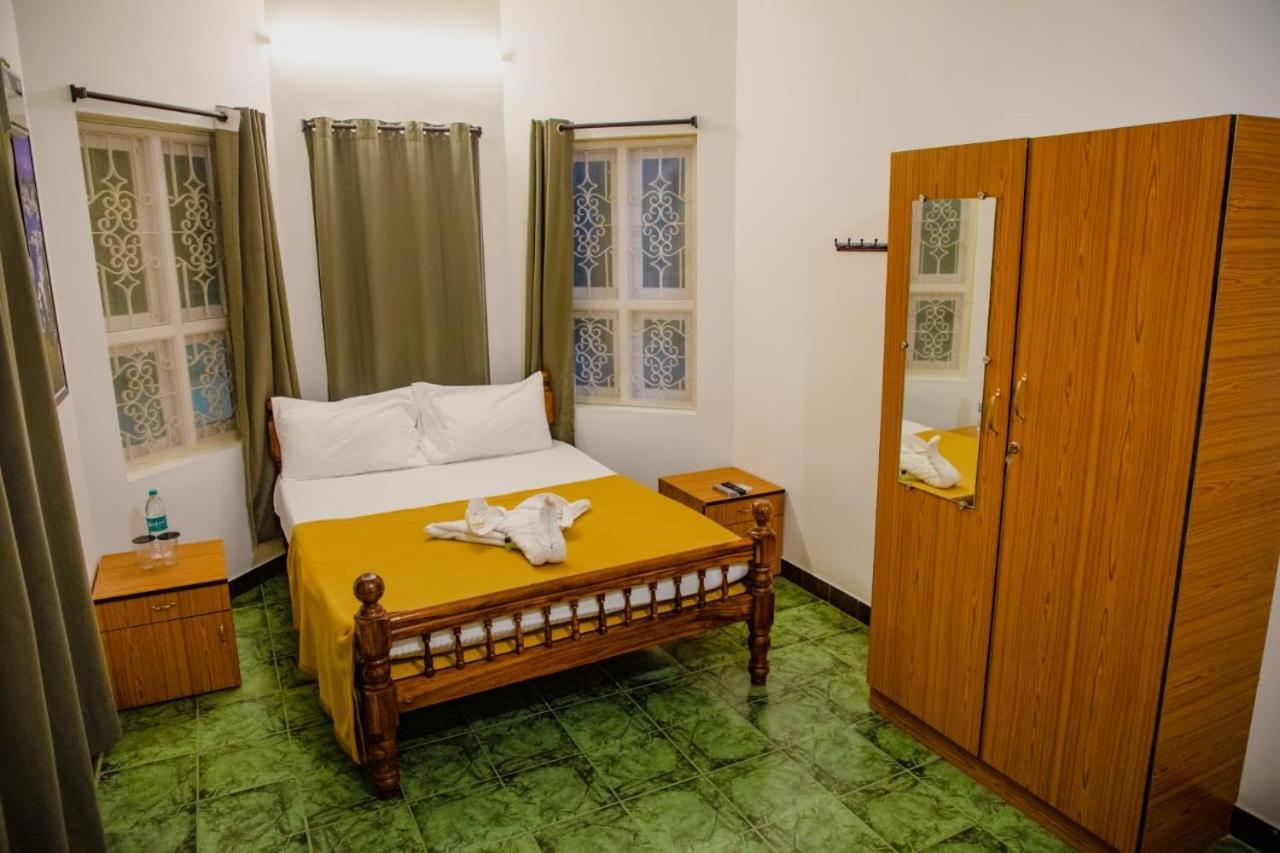 Maison Blanche Near Rock Beach Hotel Pondicherry Ngoại thất bức ảnh
